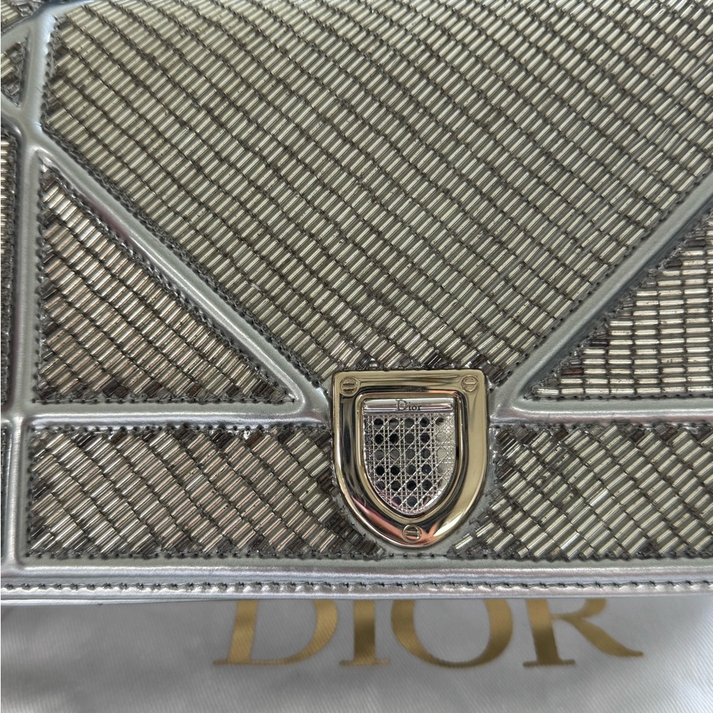Dior Silver Crossbody Bag with Chevron Design - Picture 6 of 11